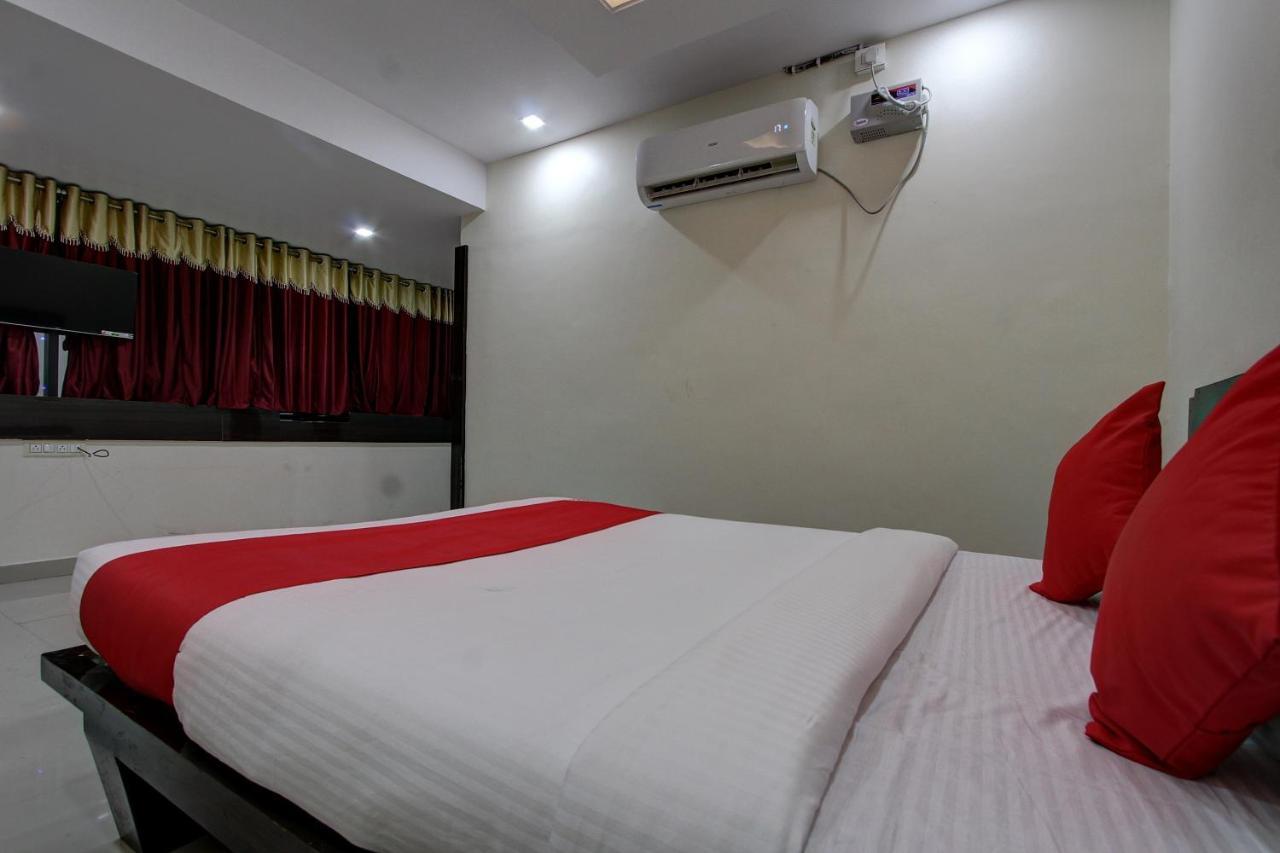 Collection O 38566 Mk Hotel And Lodge Gulbarga Exterior foto