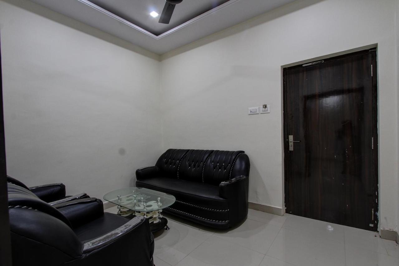 Collection O 38566 Mk Hotel And Lodge Gulbarga Exterior foto