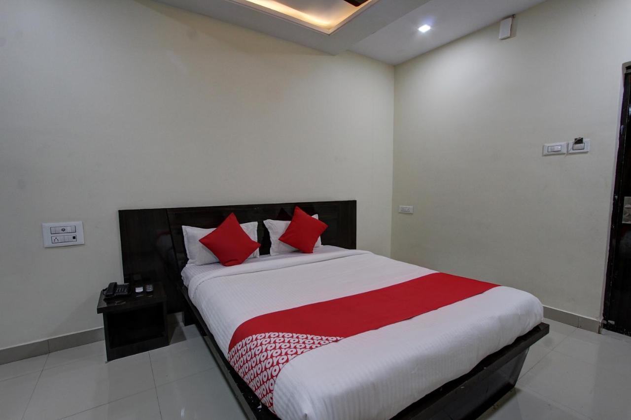 Collection O 38566 Mk Hotel And Lodge Gulbarga Exterior foto