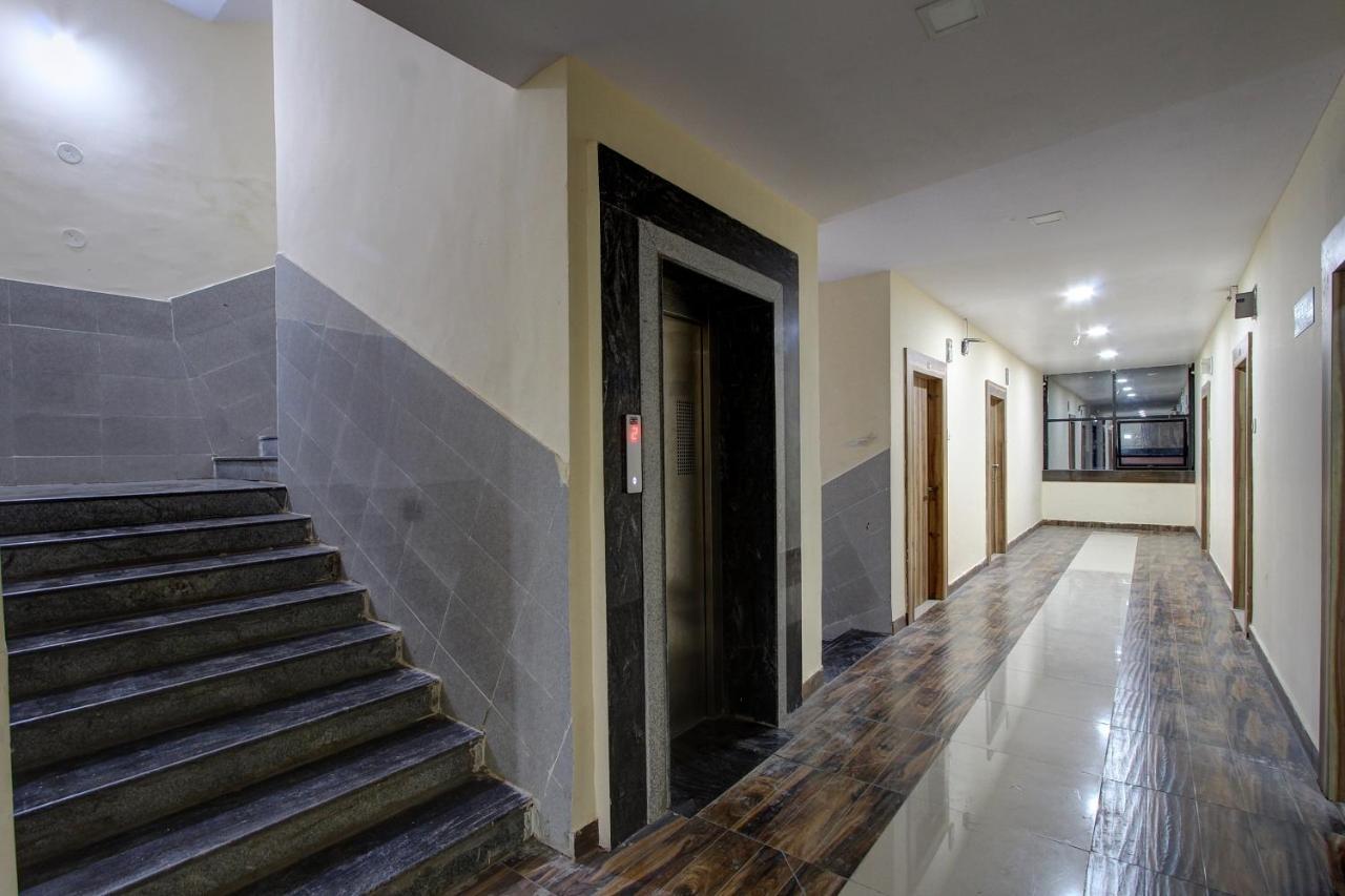 Collection O 38566 Mk Hotel And Lodge Gulbarga Exterior foto